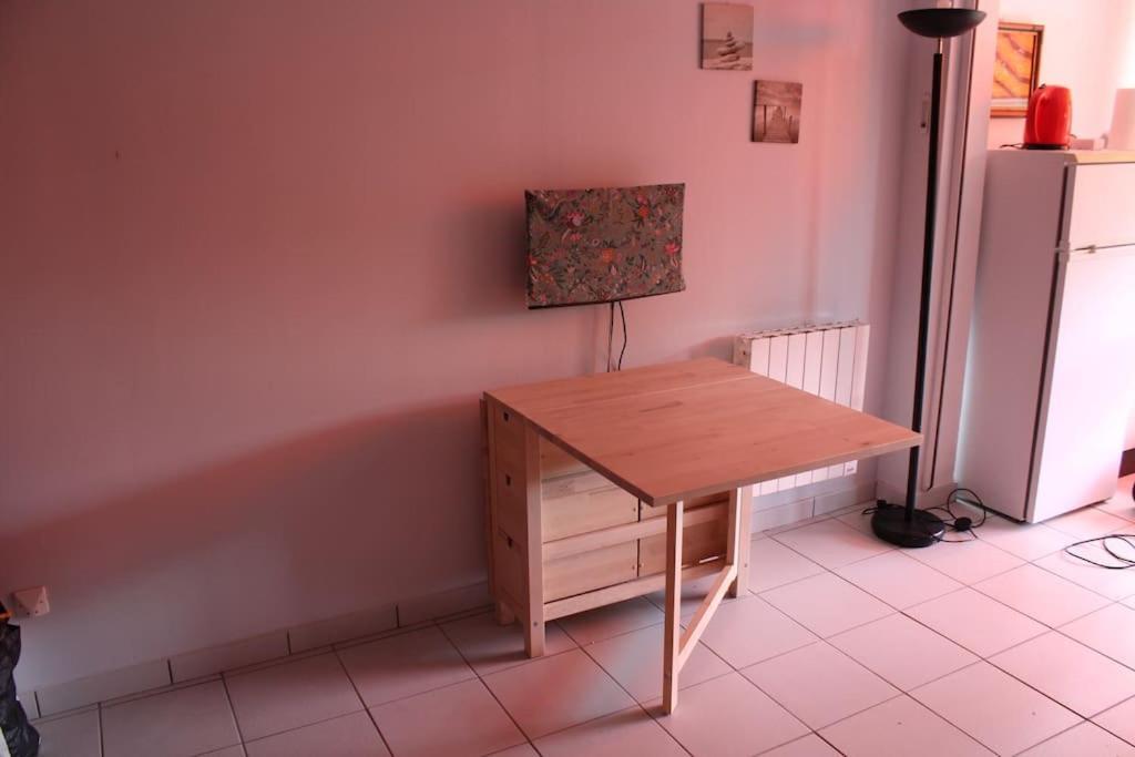 Studio L'Echappee Mandreenne Le Calme Entre Mer Et Foret Saint-Mandrier-sur-Mer Luaran gambar